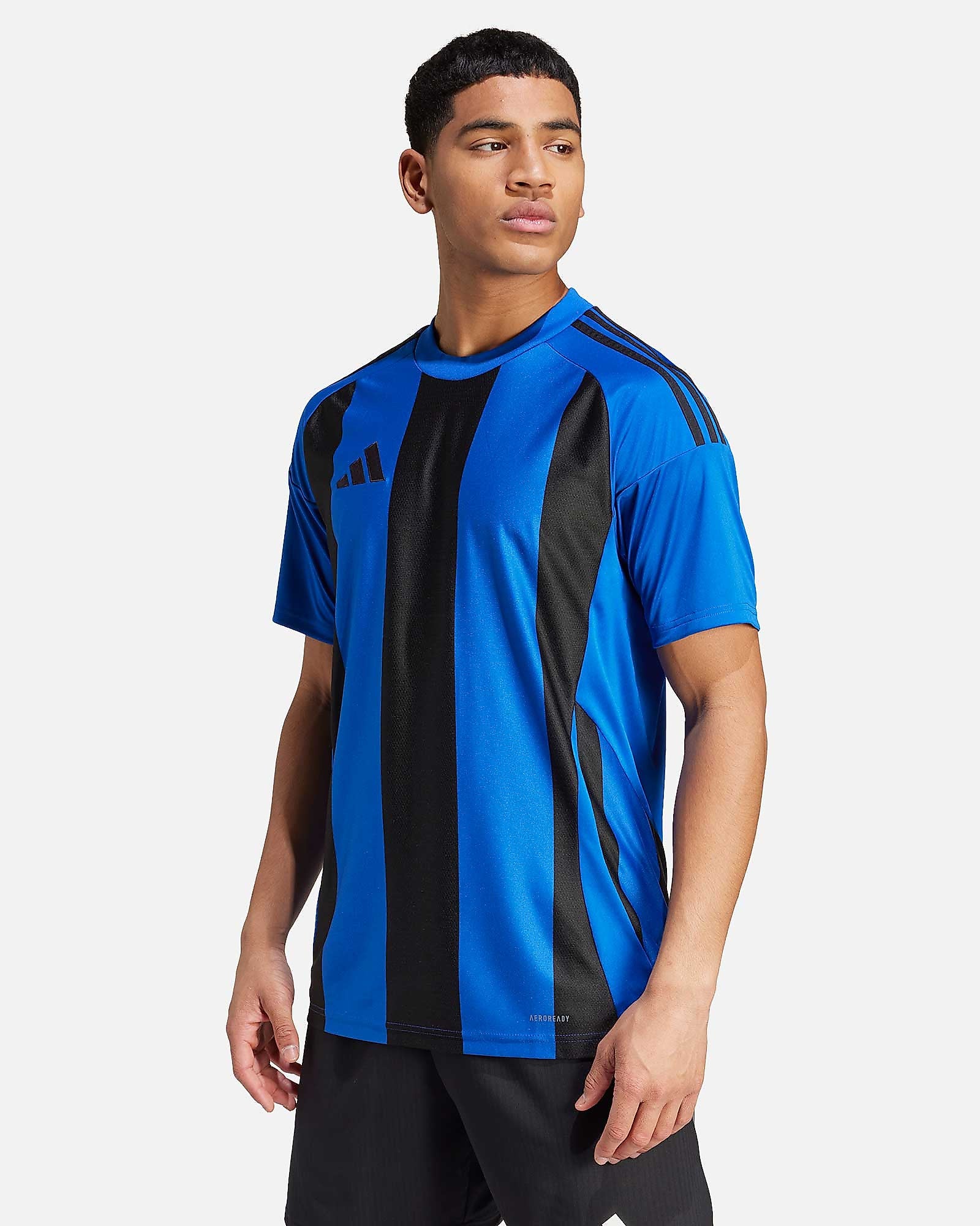Camiseta adidas Stripped 24