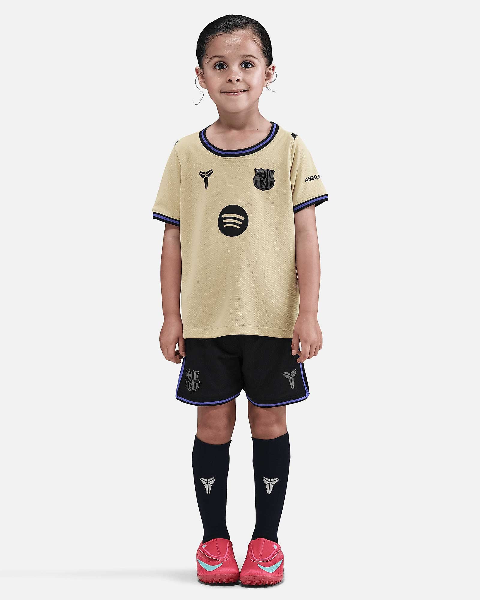 Mini conjunto 2ª FC Barcelona 2025/2026 ft. Kobe