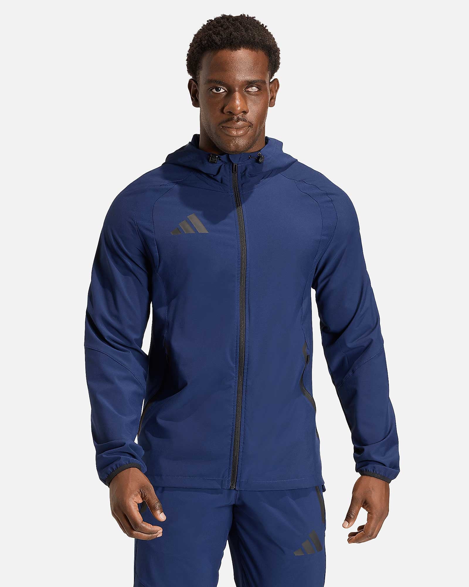 Chaqueta adidas Tiro Travel Windbreaker