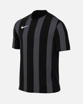 Camiseta Nike Striped V