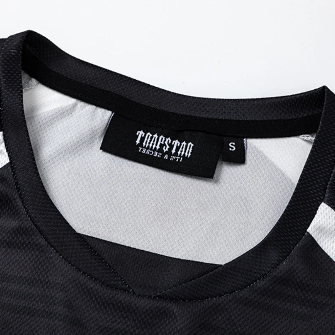 IRONGATE GRADIENT TRIPLE BLACK T-SHIRT