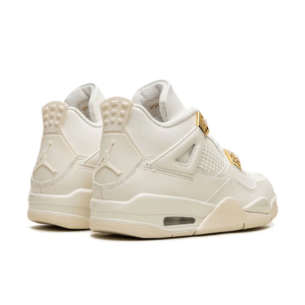 J4 RETRO SAIL