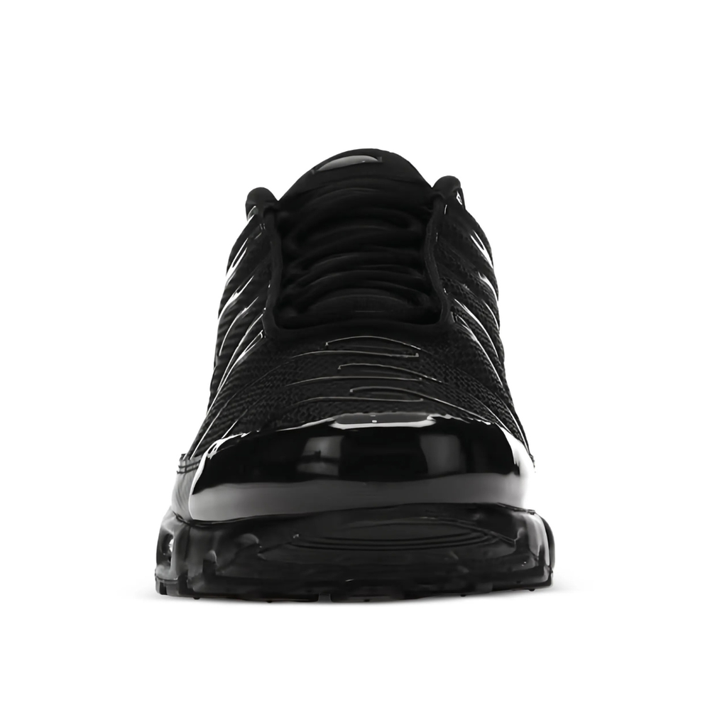 TN TRIPLE BLACK