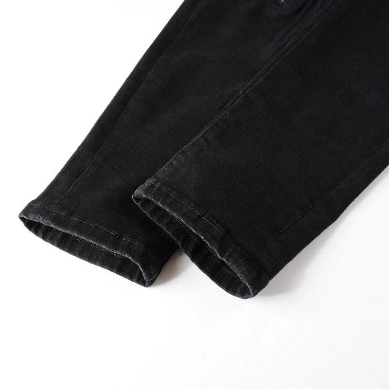 GREY PATCH JEANS
