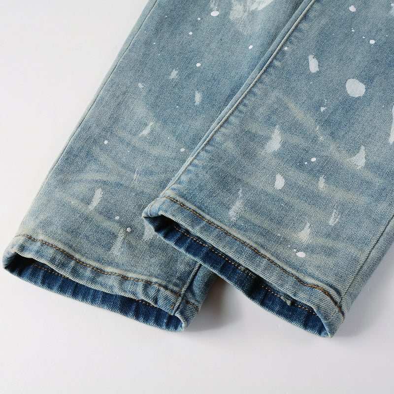 RIPPED JEANS