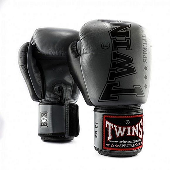 Twins Special BGVL 8 Boxing Gloves Black-Silver