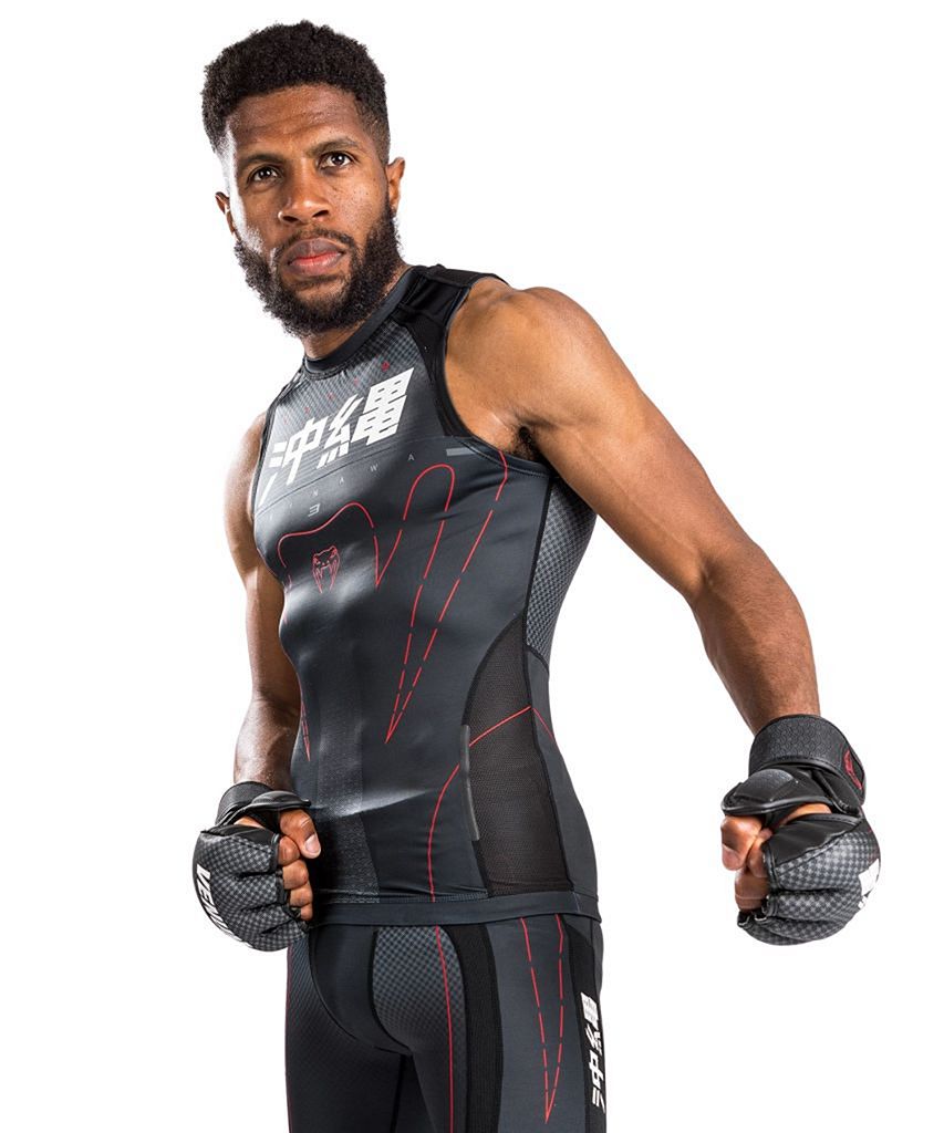 Venum Okinawa 3.0 Sleeveless Rashguard Black-Red