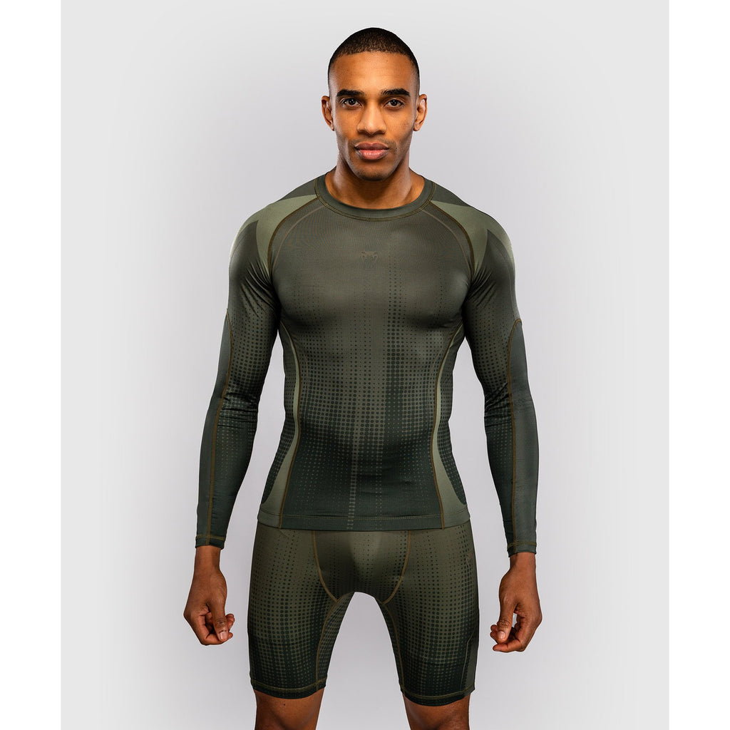 Venum Stealth LS Rashguard Black-White