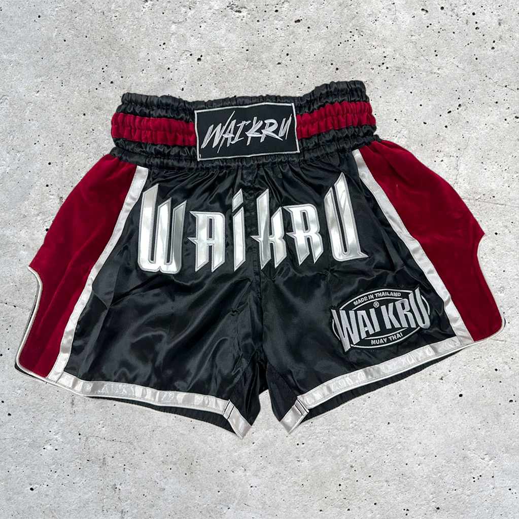 Wai Kru MT-9 Muay Thai Shorts Black-Red